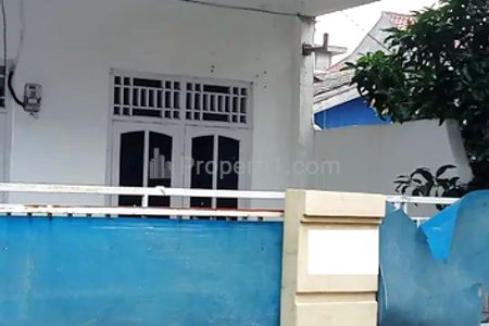 Rumah DIJUAL Murah di Depok, Pancoran Mas - Gg. Bambu Kuning - 1,5 Lantai (Dak Atas), Unfurnish 