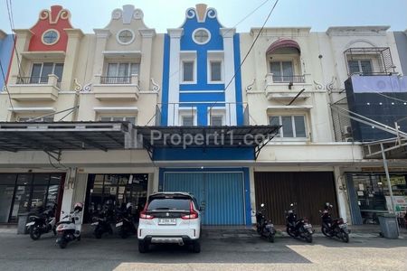 Disewakan Ruko Siap Pakai dengan Lokasi Strategis Traffic Ramai di Bulevar Hijau Bekasi