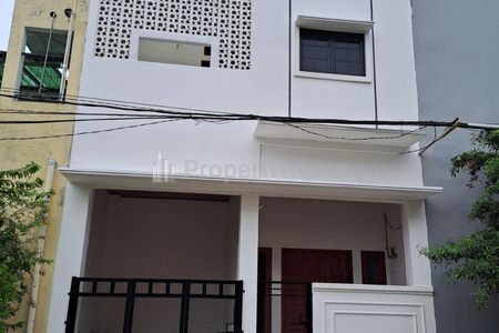Disewakan Rumah Cantik 2 Lantai Siap Huni di Prima Harapan Regency Bekasi