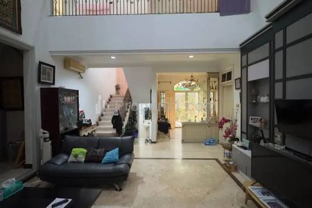 Dijual Rumah 2 Lantai Siap Huni Villa Bukit Mas Dekat Mayjend Sungkono, Surabaya Barat