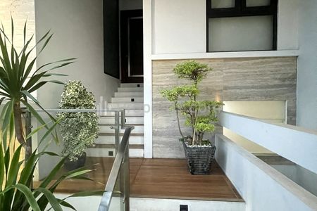 Dijual Rumah Layar Permai PIK, 3 Lantai Jakarta Utara