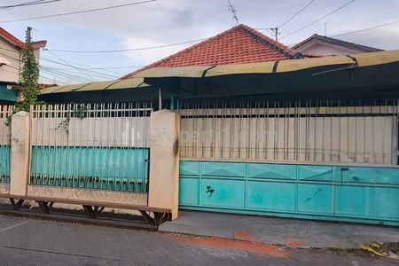 Dijual Rumah Hitung Tanah di Jl. Pacar Kembang Surabaya