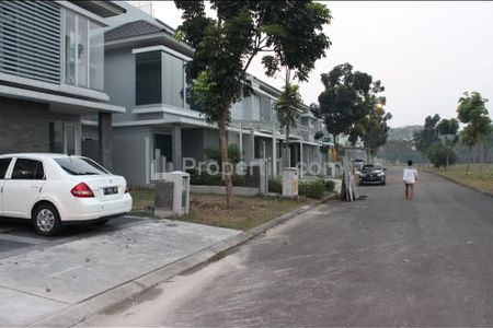 Jual Rumah Kost di Cluster Suvarna Padi, Suvarna Sutera, Suka Harja, Cikupa, Tangerang Regency, Banten