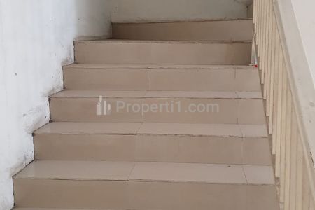 Dijual Ruko Kuwukan Surabaya Barat Depan Alam Galaxy SHM Ideal Usaha Cafe / Kantor