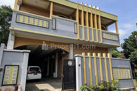Tampak depan