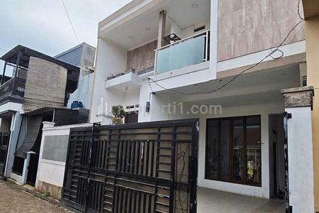Jual Rumah Minimalis Kontemporer Interior Modern 3 Kamar Tidur 2 Kamar Mandi Carport Lingkungan Nyaman Aman Dekat Stasiun Whoosh Tegalluar Bandung