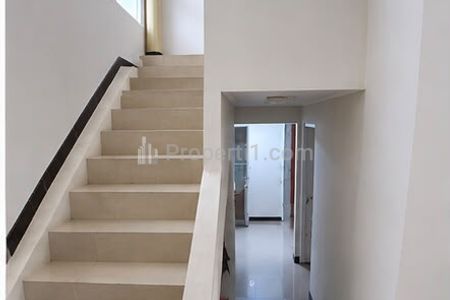 Jual Rumah Strategis di Wiyung Surabaya Barat