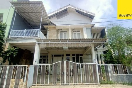 Dijual Rumah Aset Lelang Jalan Klampis Semolo Timur Sukolilo Surabaya LT 165m2 SHM