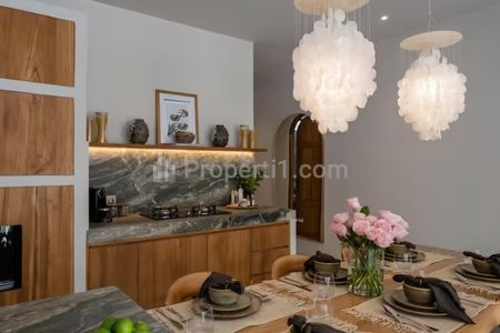 Dining Room & Kitchen