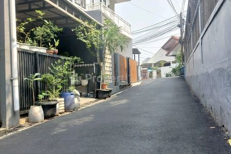 Dijual Rumah Bagus Strategis di Wilayah Cijantung, Jaktim