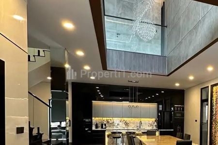 Jual Rumah Mewah di Kemanggisan Jakarta Barat 5BR Harga Affordable