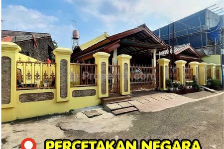 Dijual Cepat Rumah Komplek Percetakan Negara Jakarta Pusat Lokasi Strategis Nyaman Jalan 2 Mobil